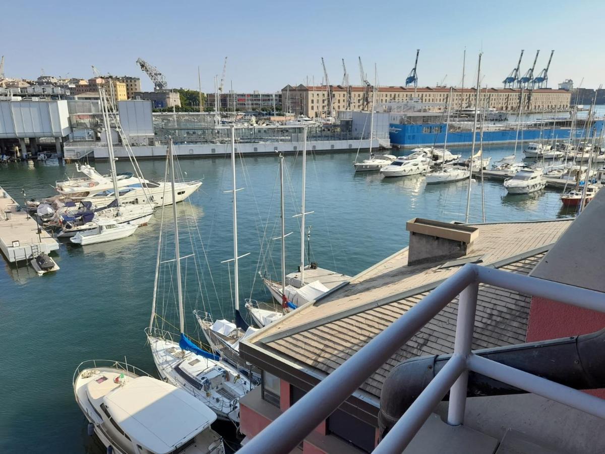 Bilocale Vista Mare Con Terrazzo-Porto Antico- Parcheggio Scontato Apartman Genova Kültér fotó