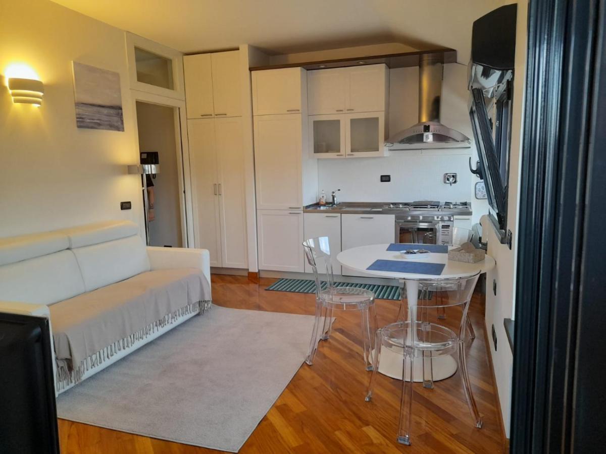 Bilocale Vista Mare Con Terrazzo-Porto Antico- Parcheggio Scontato Apartman Genova Kültér fotó