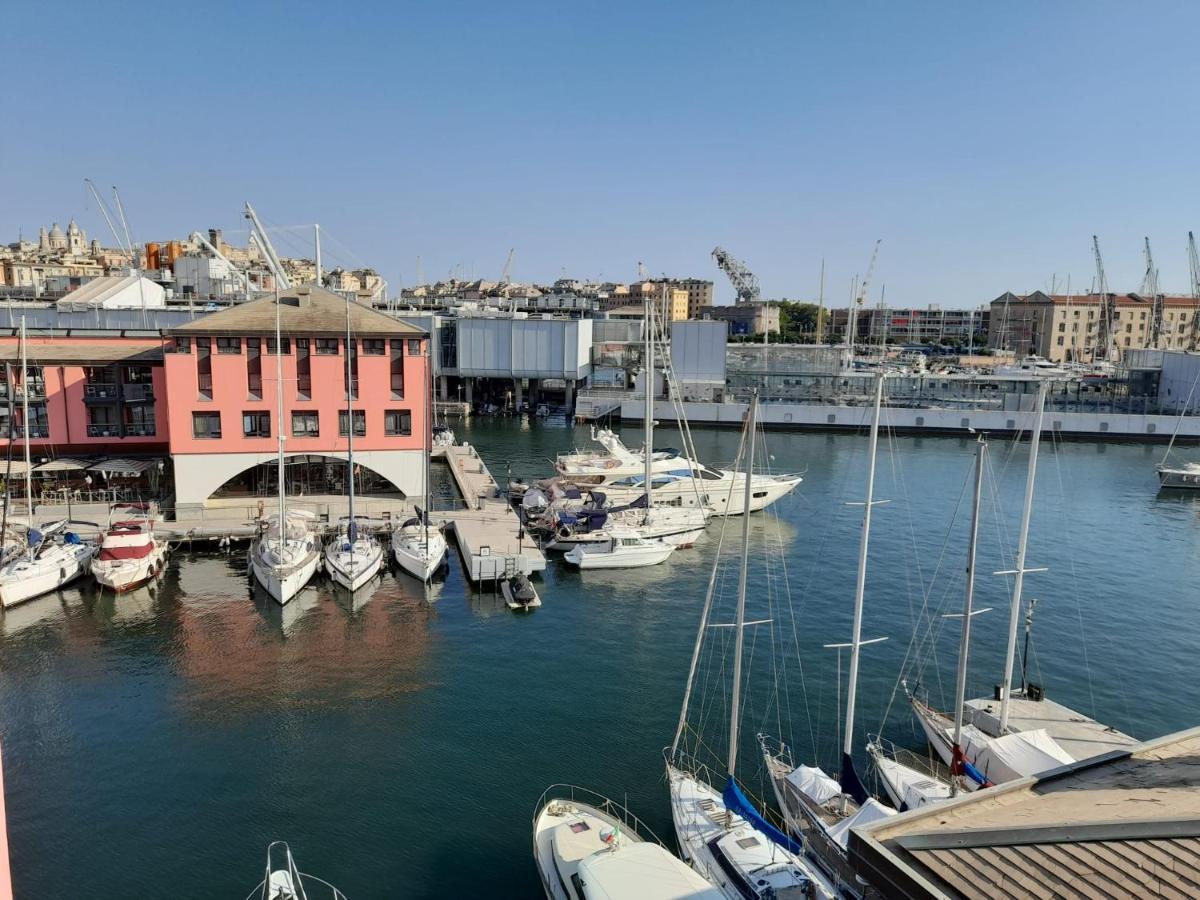 Bilocale Vista Mare Con Terrazzo-Porto Antico- Parcheggio Scontato Apartman Genova Kültér fotó