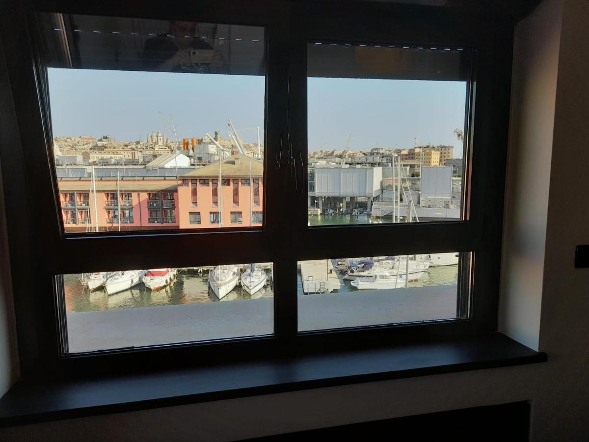 Bilocale Vista Mare Con Terrazzo-Porto Antico- Parcheggio Scontato Apartman Genova Kültér fotó